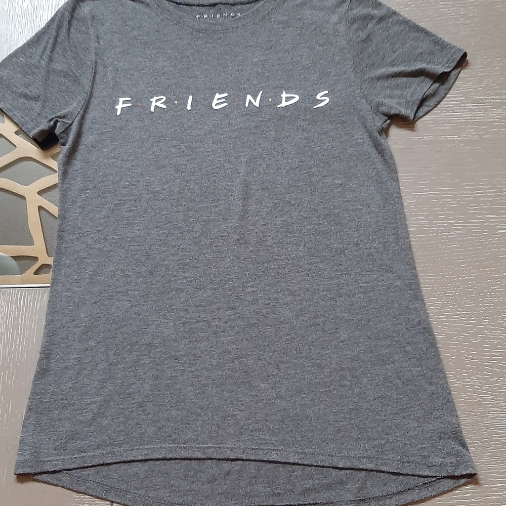 FRIENDS Women's Gray Short Sleeve Tee - Picture 4 of 8